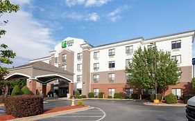 Holiday Inn Express & Suites Roanoke Rapids By Ihg