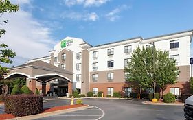 Holiday Inn Express & Suites Roanoke Rapids By Ihg